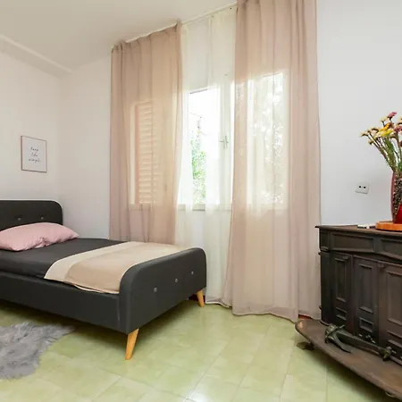 Apartament Rosemary Jesenice (Split-Dalmatia)
